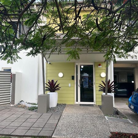 Redcliffe Motor Inn Exterior photo